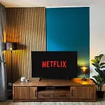 아파트 Stayzen Holz & Hirsch Deluxe Hideaway Zentral Mit Parkplatz