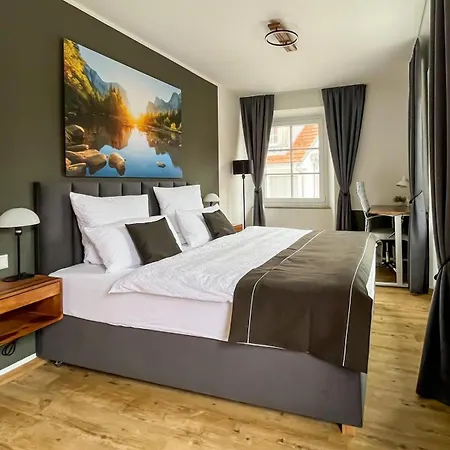 アパート Stayzen Holz & Hirsch Deluxe Hideaway Zentral Mit Parkplatz イスニー・イム・アルゴイ