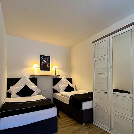 アパート Stayzen Holz & Hirsch Deluxe Hideaway Zentral Mit Parkplatz イスニー・イム・アルゴイ